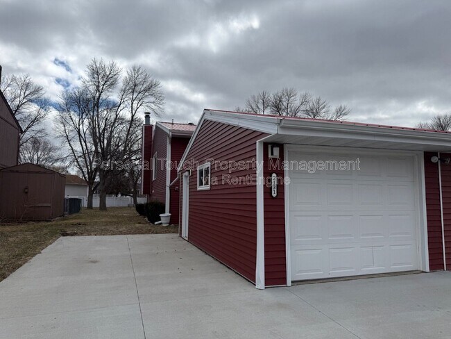 Building Photo - 2131 2nd Ave E