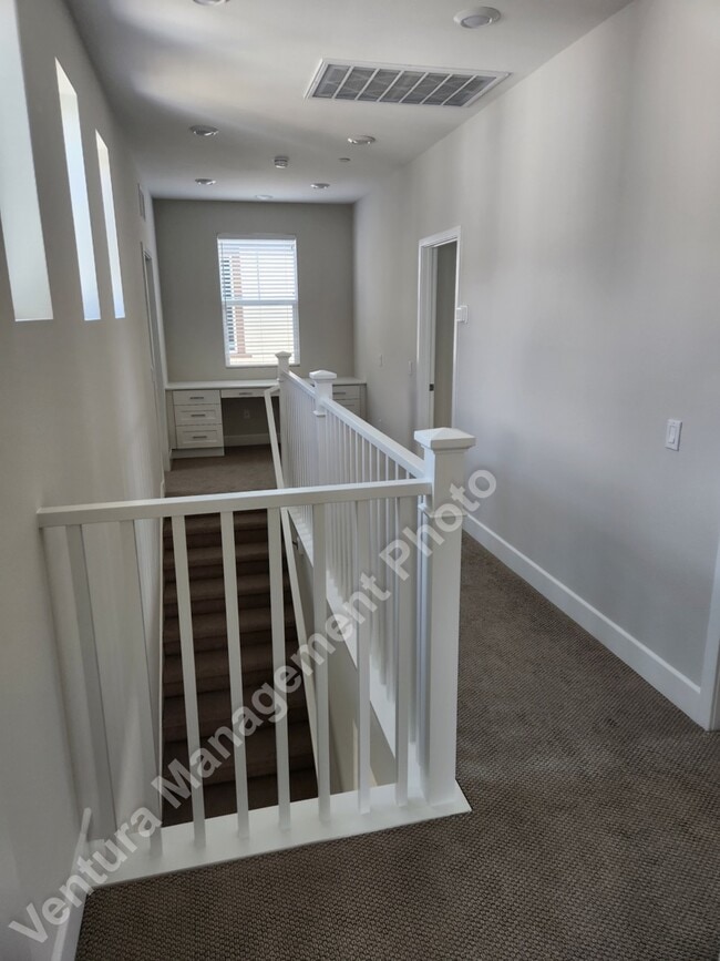 Building Photo - 3020 Harrison Ln