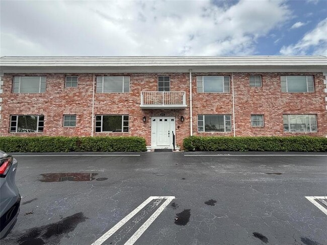 Primary Photo - 412 S Cypress Rd