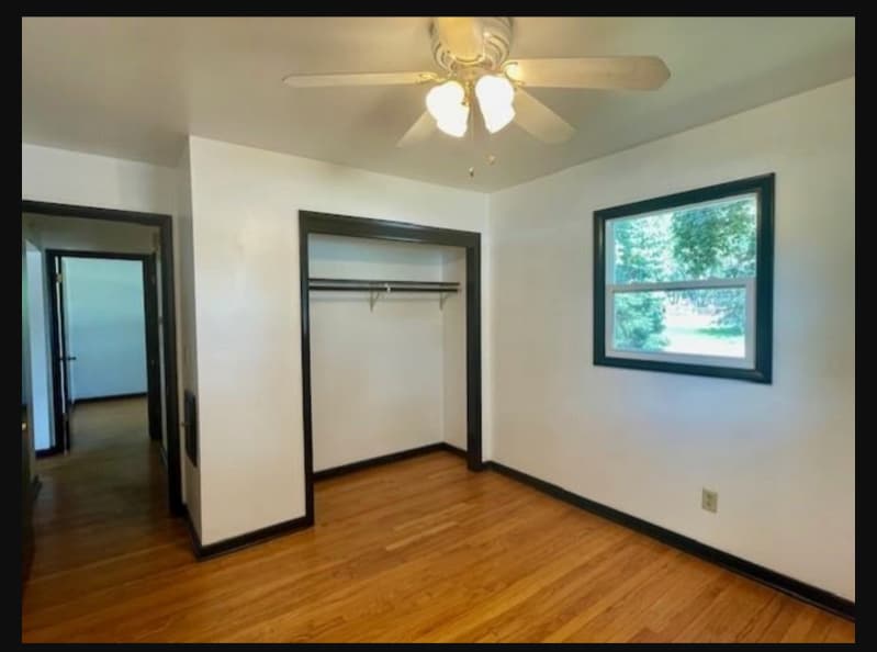 Building Photo - 1873-1875 E Post Rd