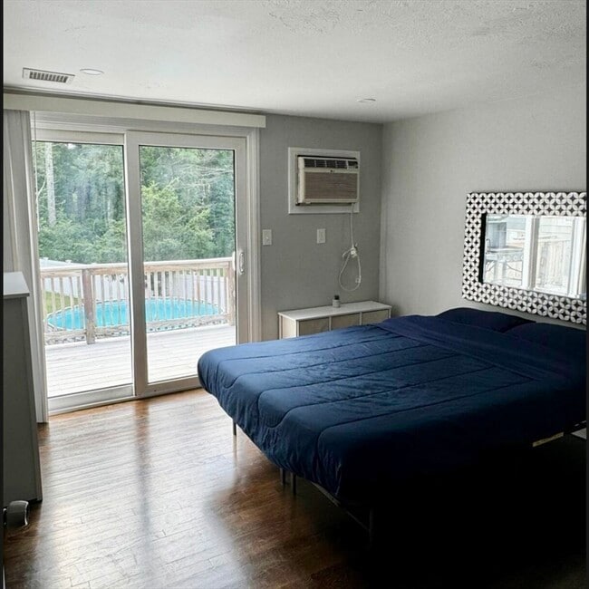 Building Photo - 29 Fresh Pond Cir