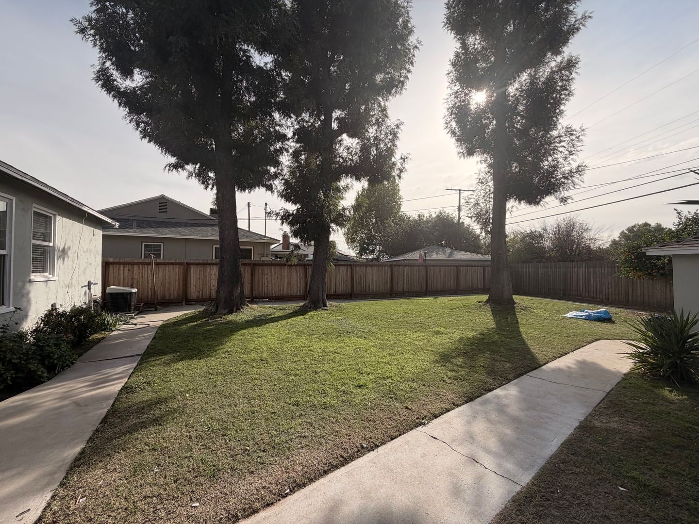 Building Photo - Stylish Fully Renovated 3-Bedroom Home with a Large Backyard