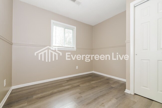 Building Photo - 18109 19th St N