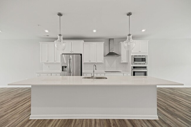 Building Photo - Gorgeous 3 Bedroom Townhome in Henrico!