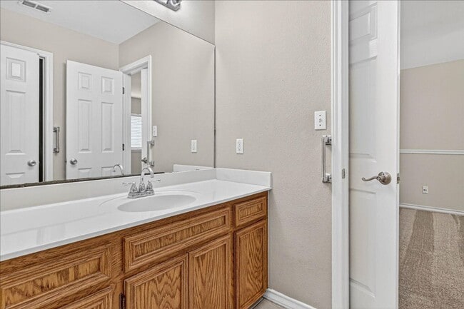 Building Photo - 6325 Oso Pkwy