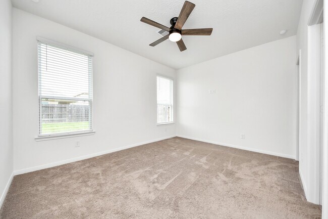 Building Photo - 22830 Brisbee Ln