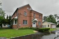 Building Photo - 27 Bysher Ave