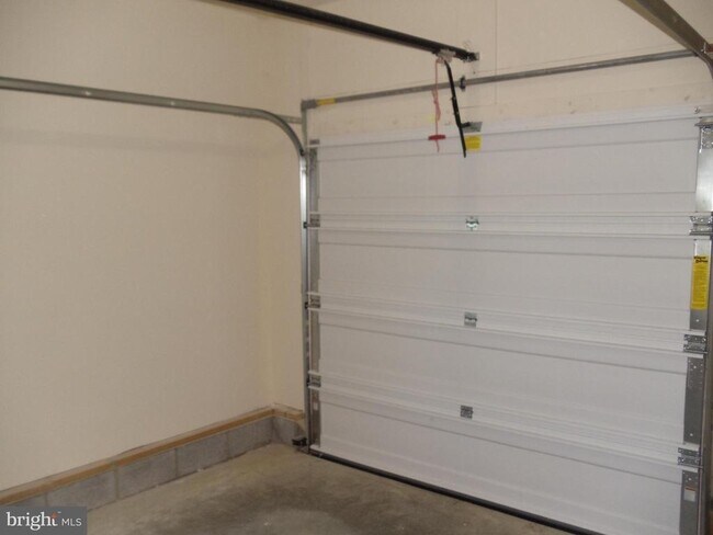 Building Photo - 17972 Wide Bay Way