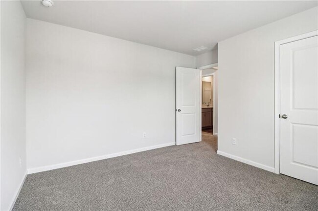 Building Photo - 2759 Aralynn Wy