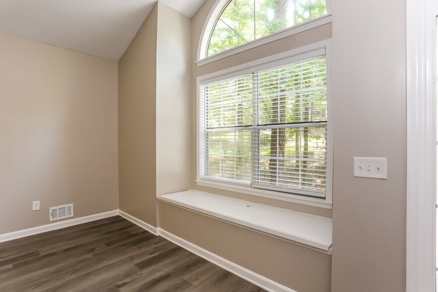 Building Photo - 40 Woodberry Ct