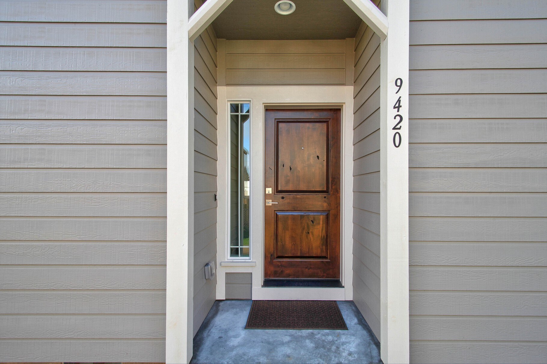 Building Photo - 9424 N Macrum Ave