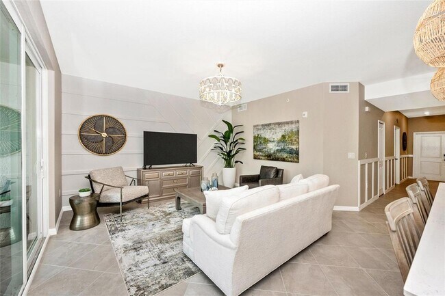 Building Photo - 12470 Wellen Golf St