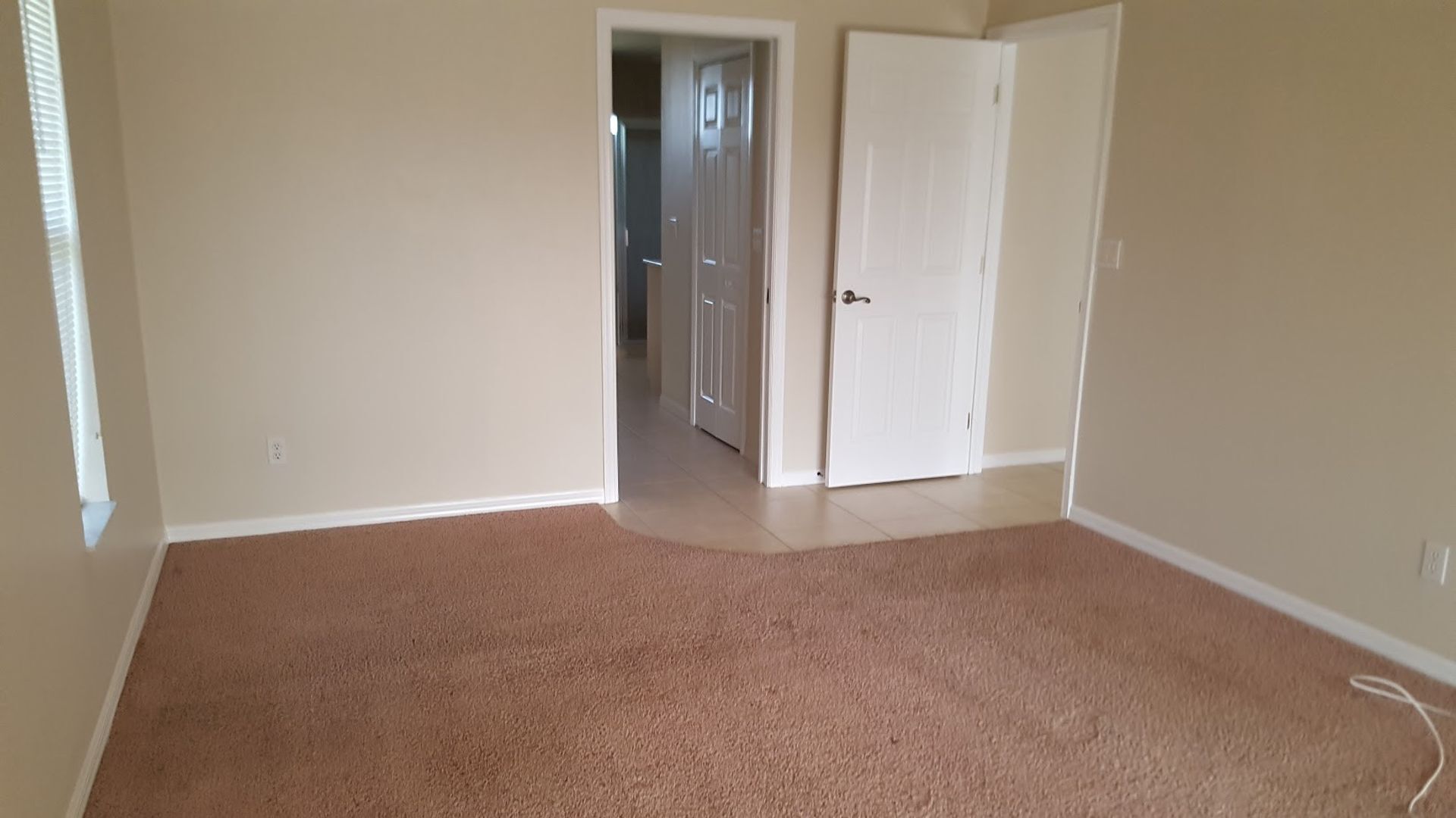 Building Photo - Coming early July ! Gorgeous home overlooking lake