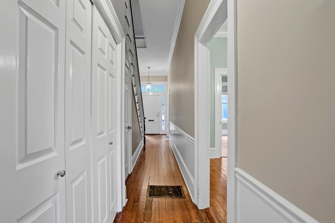 Building Photo - 403 Tattnall St