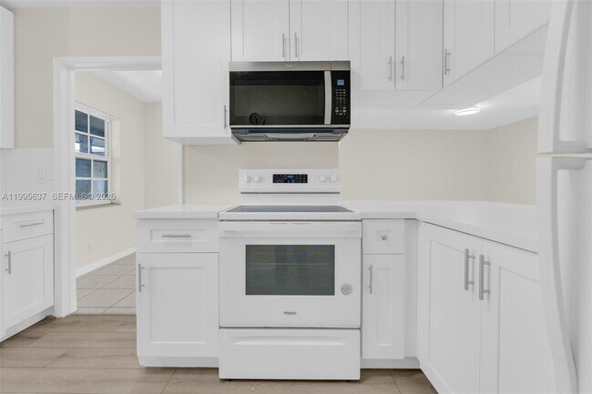 Building Photo - 3504 NW 85th Ave