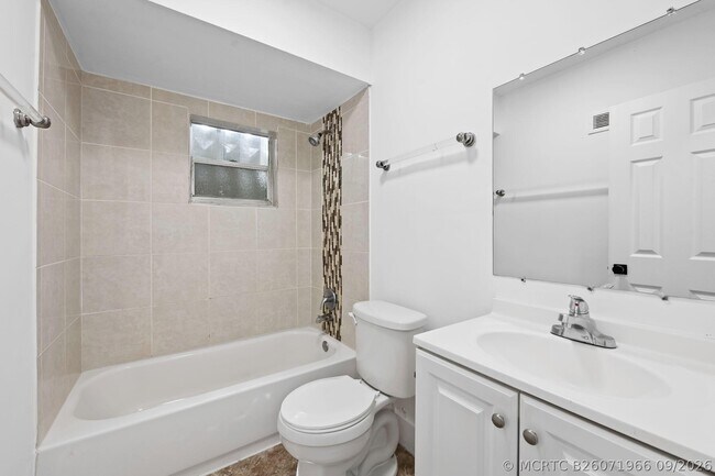 Building Photo - 6531 SW 19th St