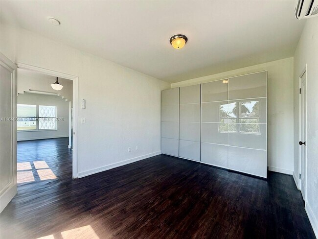 Building Photo - 4035 Meridian Ave