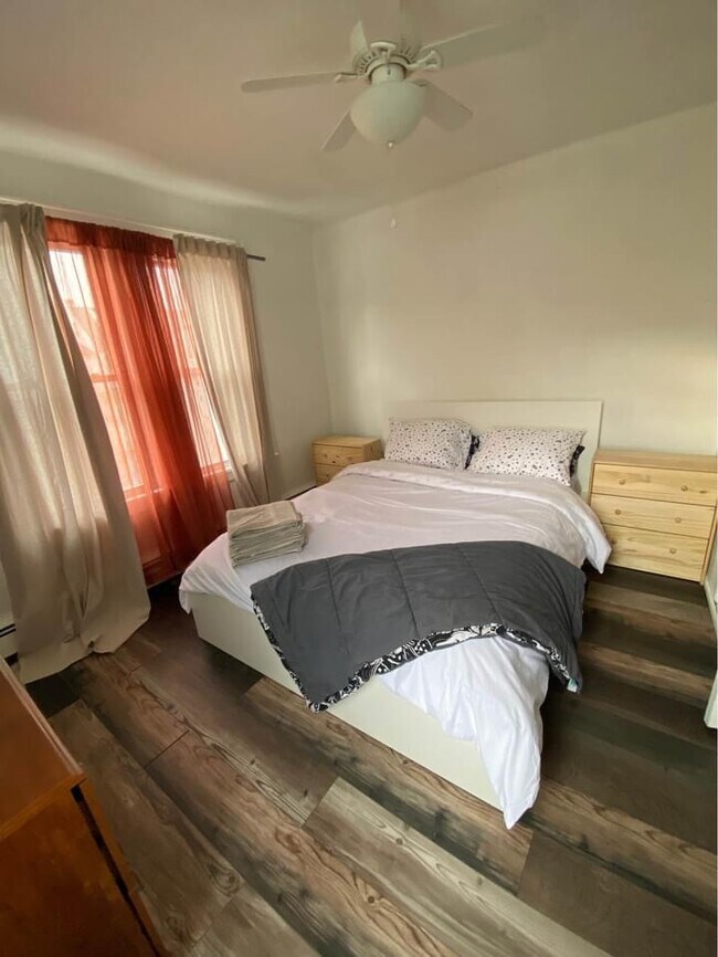 Building Photo - 787 Glen Rd