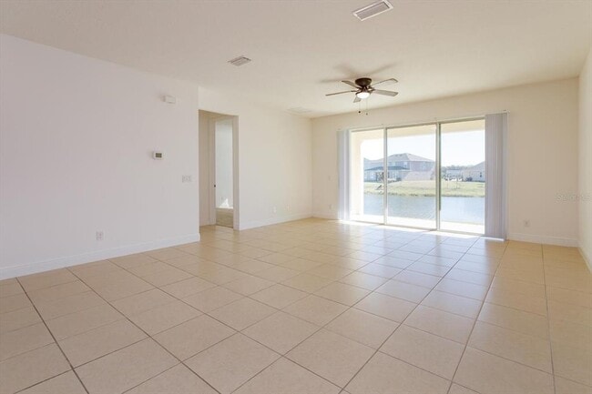 Building Photo - 4956 Blanche Ct