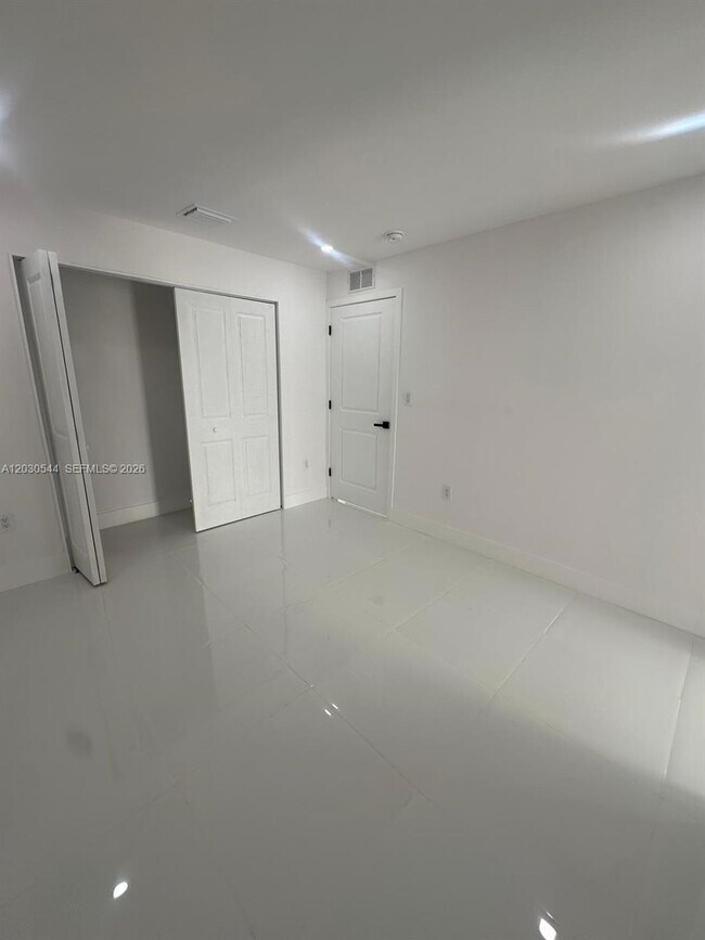 Building Photo - 2041 NW 190th Terrace