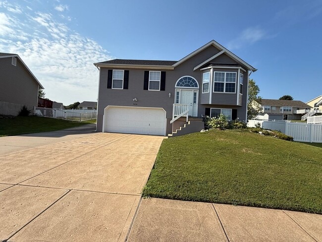Primary Photo - Great Rental Opportunity in Fox C-6 School...