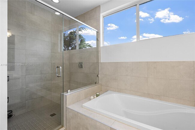Building Photo - 10330 NW 68th St