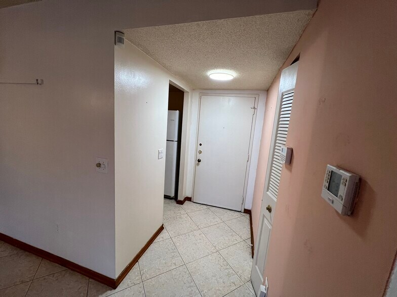 Building Photo - 7745 SW 86th St