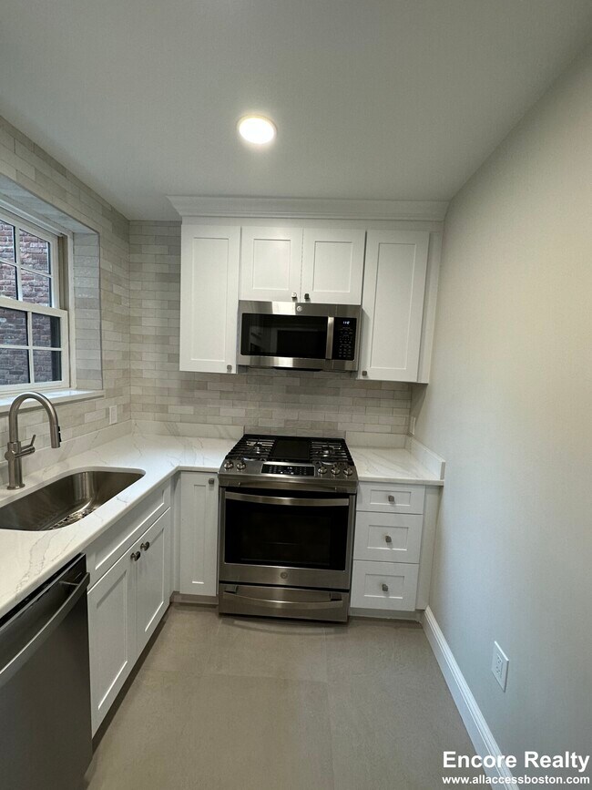 Building Photo - 24 Park St