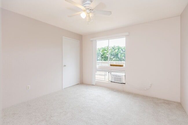 Building Photo - 92-1151 Palahia St B104