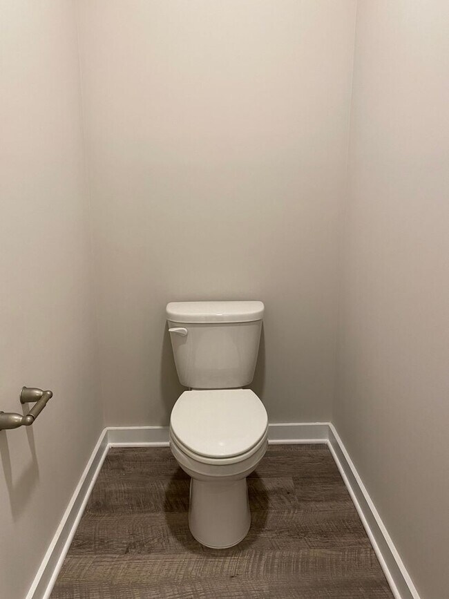 Building Photo - Home for Rent in Jemison, AL...  Available...