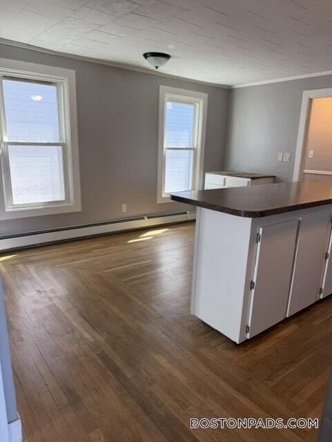 Building Photo - 610 Durfee St