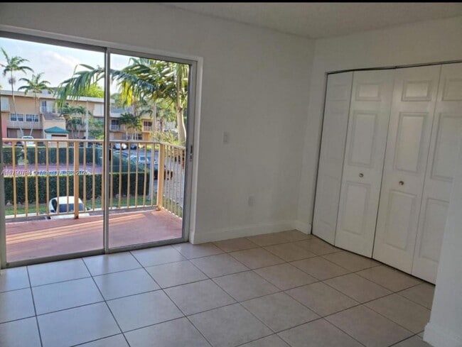 Building Photo - 7510 SW 152nd Ave