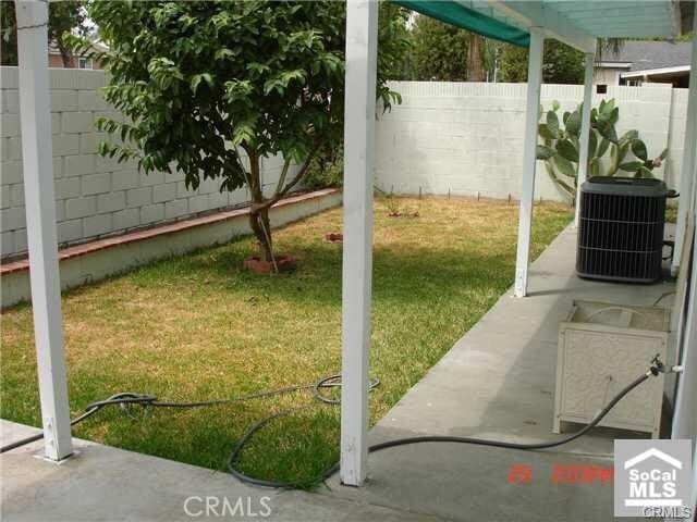 Building Photo - 1749 N Rutherford St