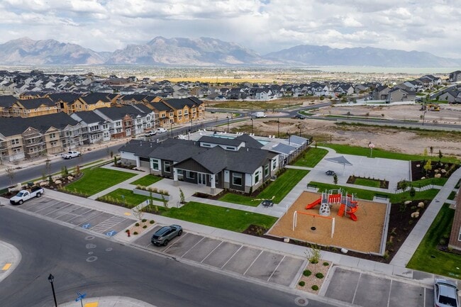 Building Photo - RES_VANDERWATT_866