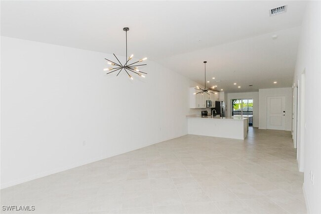 Building Photo - 5410 Double Eagle Cir