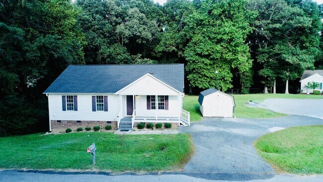 Primary Photo - 1000 Meadowgreen Dr