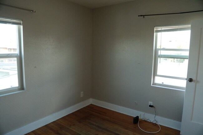 Building Photo - 4517 33rd St