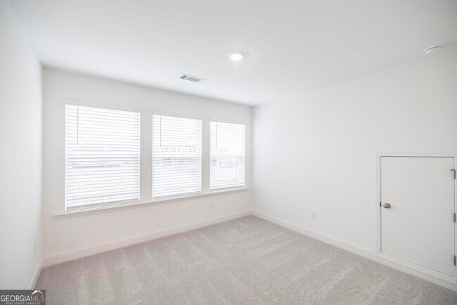 Building Photo - 107 Prospect Ave