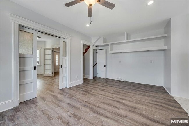 Building Photo - 425 Hancock Pl