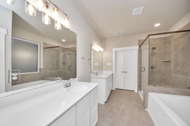 Building Photo - 32307 Fly Fish Wy