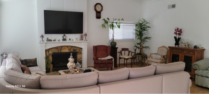 Building Photo - 9621 Telhan Dr