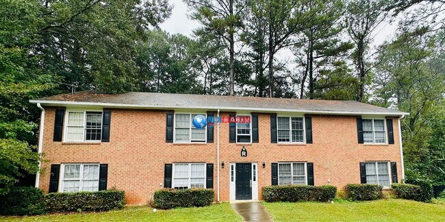 Primary Photo - 493 Stone Mountain St
