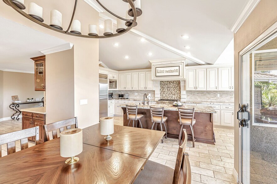 Building Photo - 27525 Paseo Toluca