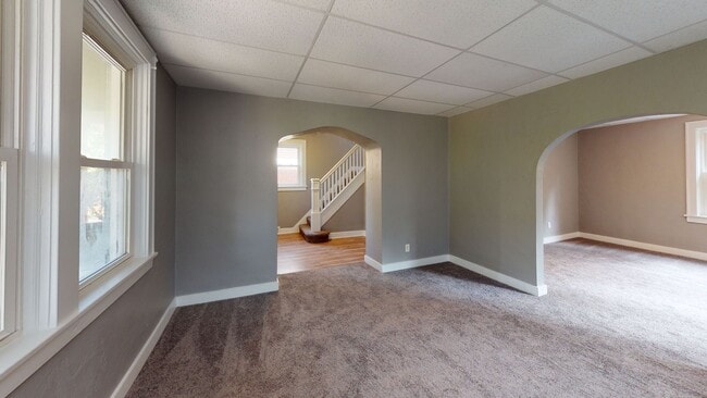 Building Photo - Renovated 3 Bed 1 Bath House for Rent
