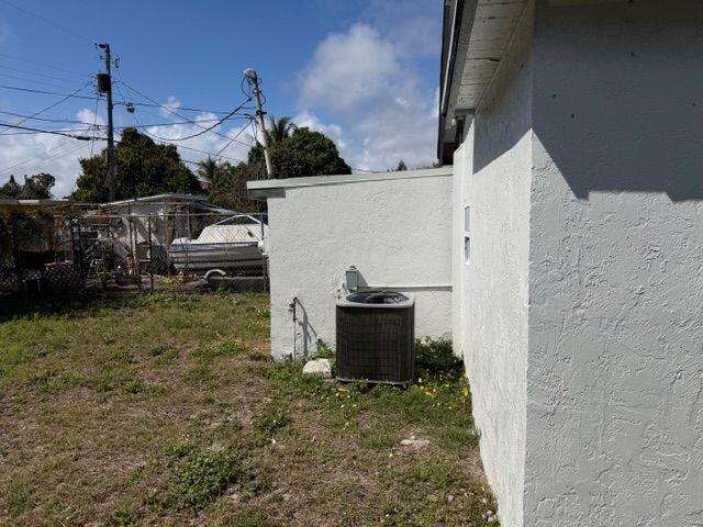 Building Photo - 1214 Highview Rd