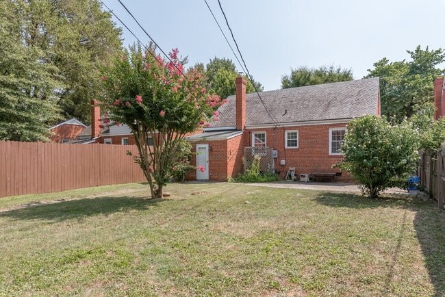 Building Photo - 3710 Cary Street Rd