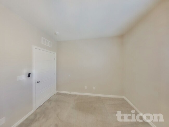 Building Photo - 6563 Smithville Ave