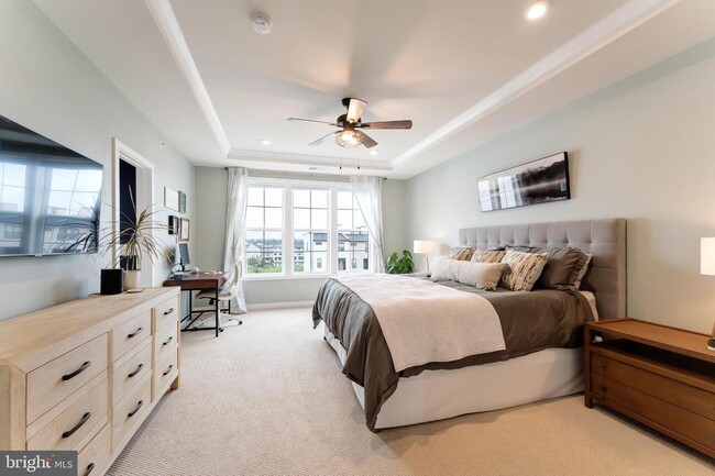 Building Photo - 22405 Claude Moore Dr