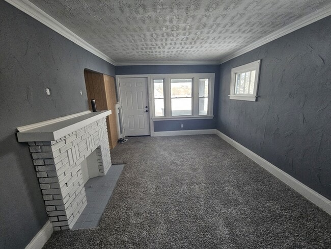 Building Photo - 1149 E 177th St