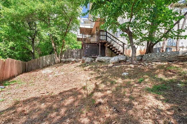 Building Photo - 1005 Canyon Edge Dr